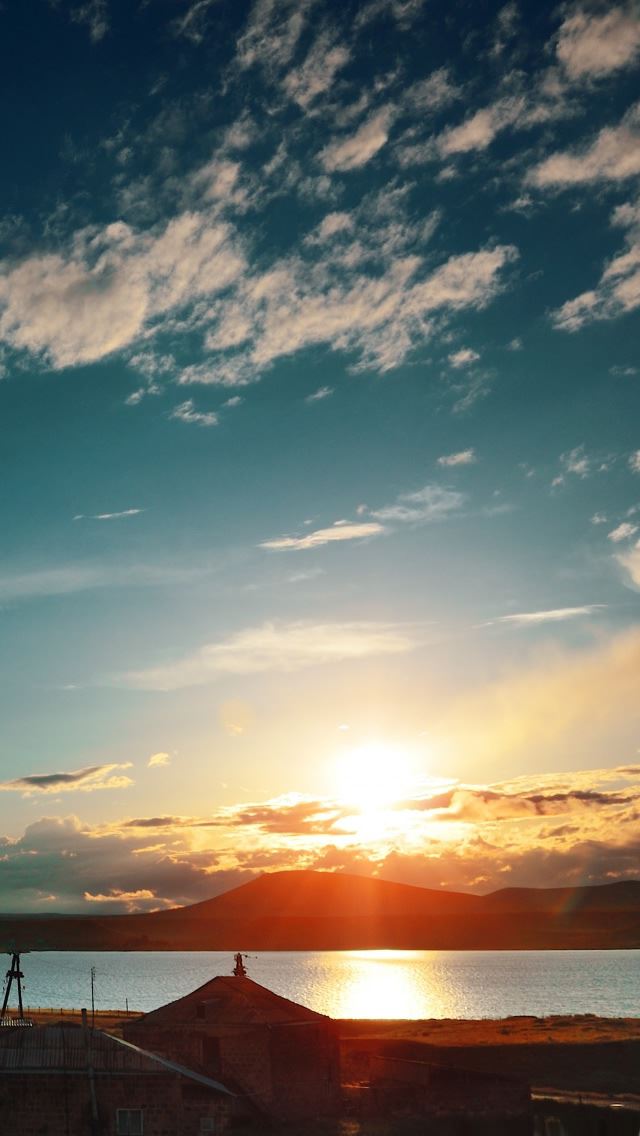 640x1136 Armenia Sunset From Train - armenia iPhone Wallpaper