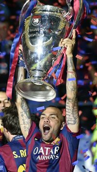 Dani Alves' ments About Manchester City e Back To wallpaper