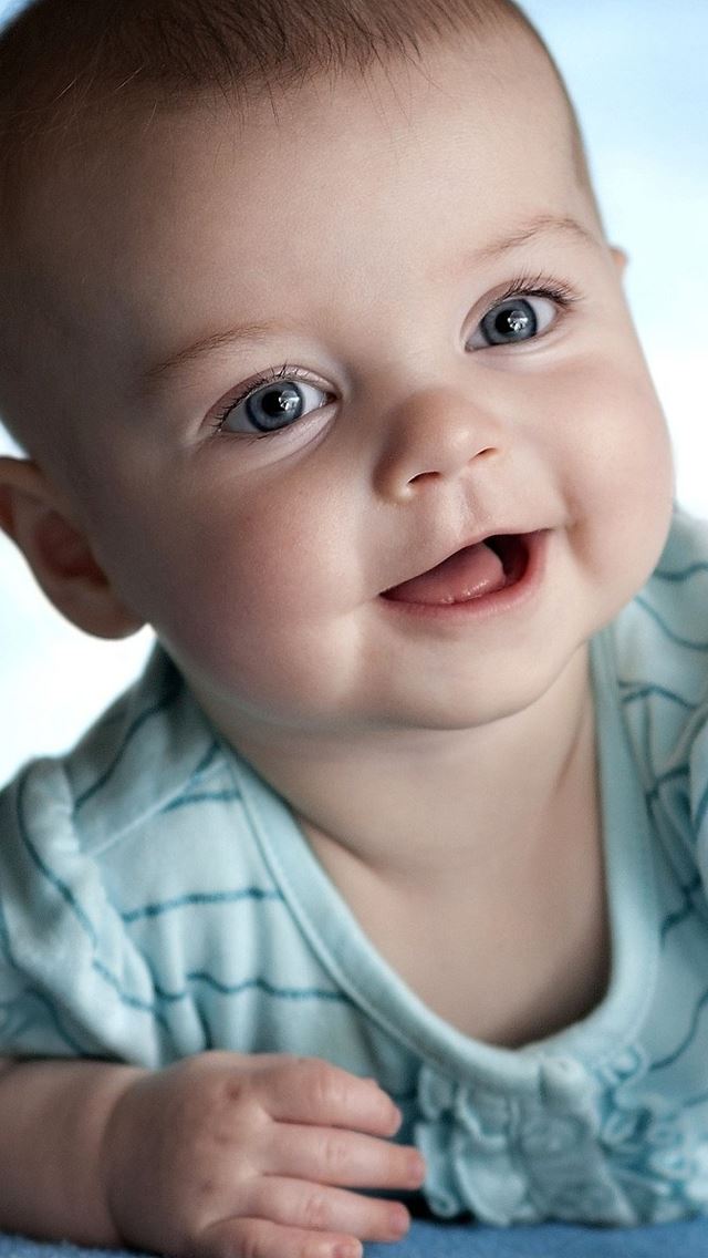 640x1136 Smiling Angel - boy iPhone Wallpaper