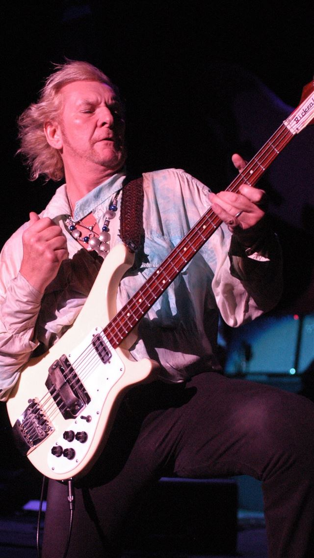 640x1136 Best 51 Chris Squire on Hip - sport celebrity iPhone Wallpaper