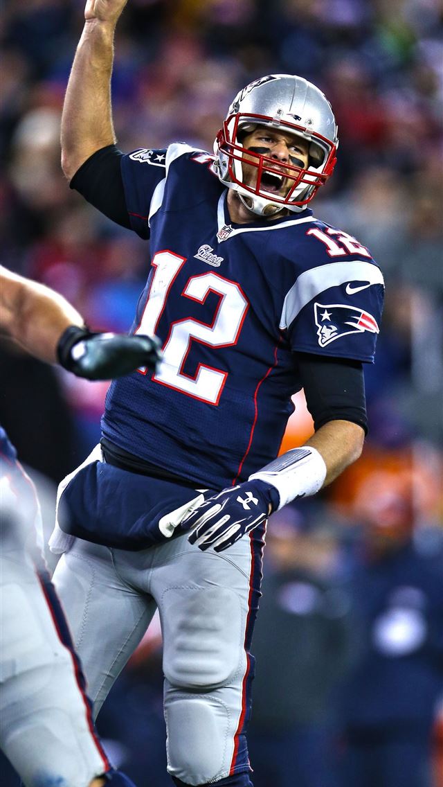 640x1136 Tom Brady passed John Elway for the fifth most pas... - tom brady iPhone Wallpaper