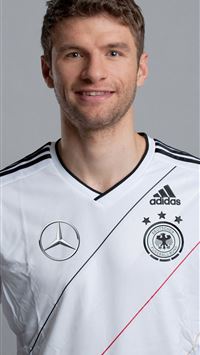 Wir gratulieren Thomas Müller zum 23 Geburtstag d... wallpaper
