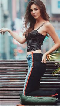 2020 victoria justice wallpaper