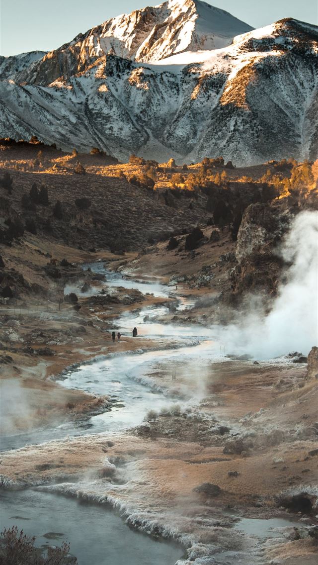640x1136 bird's eye view photography of mountain - united states iPhone Wallpaper