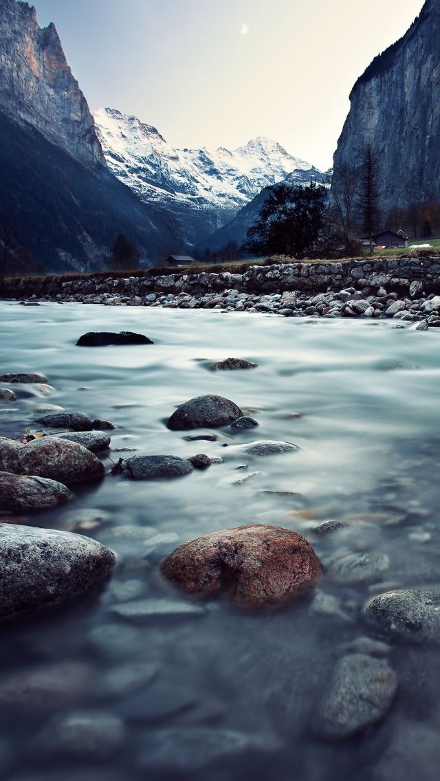 640x1136 Lauterbrunnen Switzerland - stone iPhone Wallpaper
