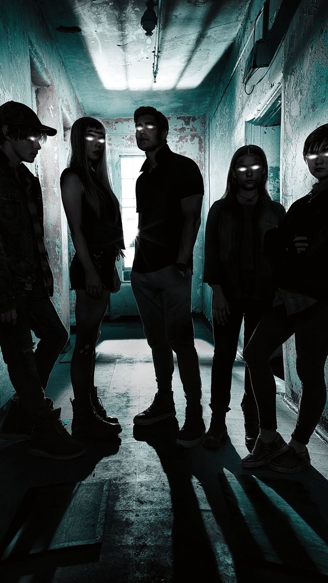 640x1136 the new mutants 8k - 8k iPhone Wallpaper