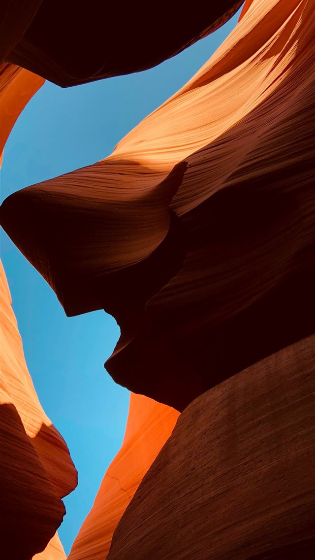Antelope Canyon Arizona iPhone wallpaper 