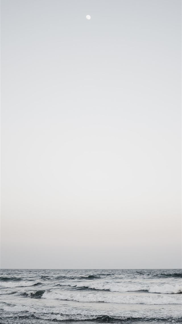640x1136 waving sea water -  iPhone Wallpaper