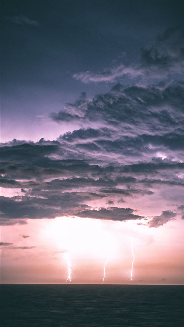 640x1136 thunder on sea - cloud iPhone Wallpaper