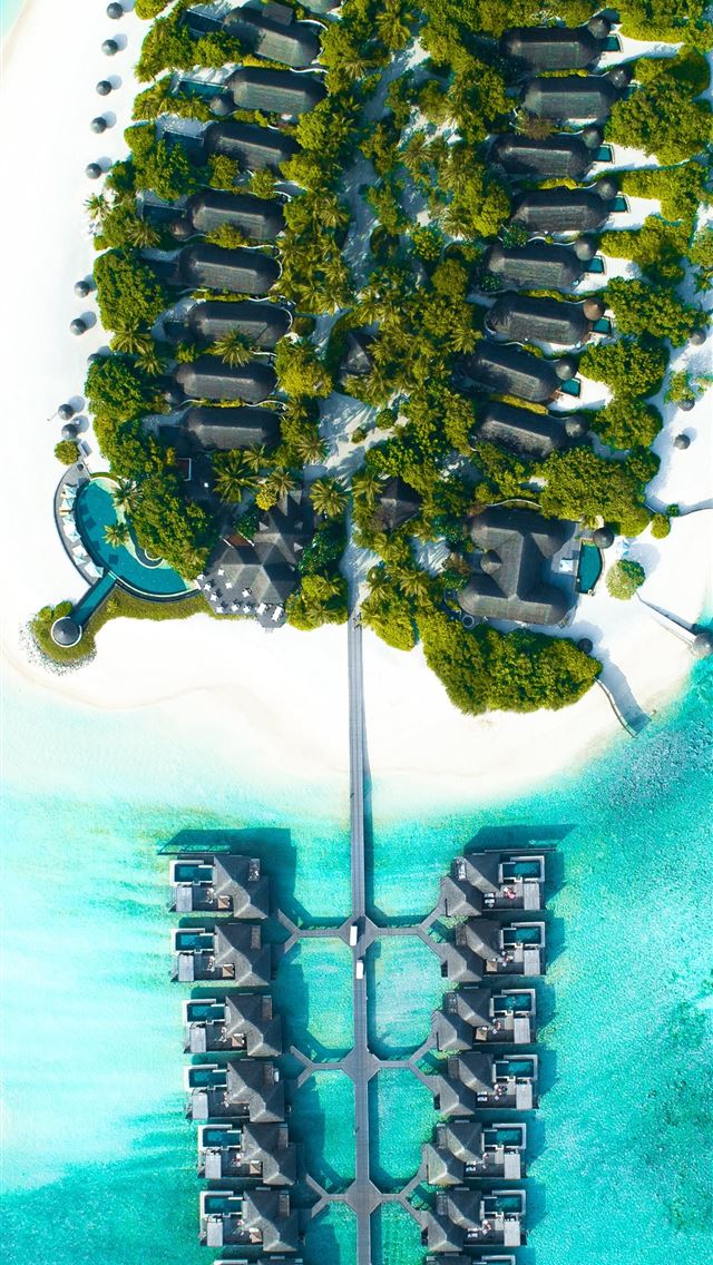 640x1136 high rise view of island - kaafu atoll iPhone Wallpaper