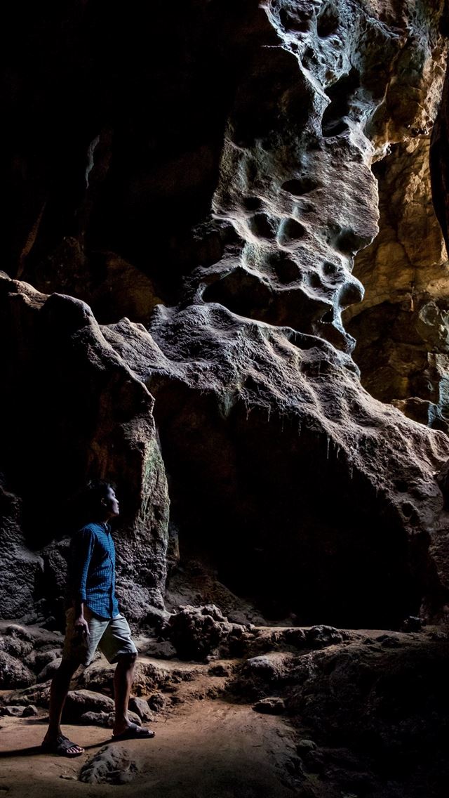 640x1136 Batu Caves - malaysia iPhone Wallpaper