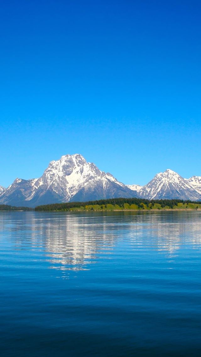 640x1136 Mountain lake - lake iPhone Wallpaper