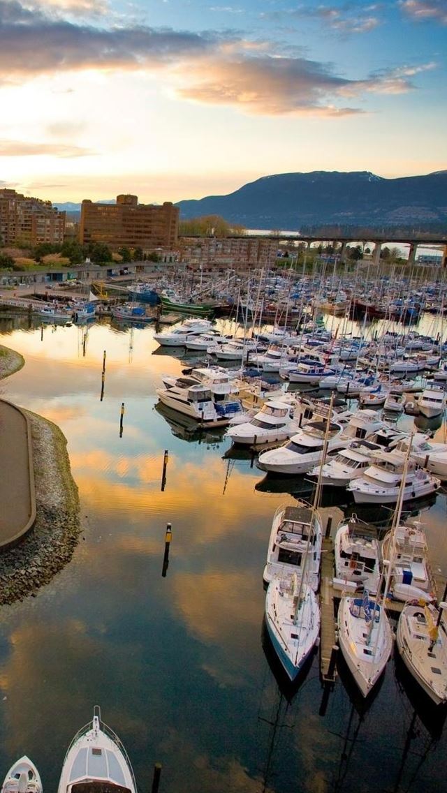 640x1136 Yachts and buildings - pier iPhone Wallpaper