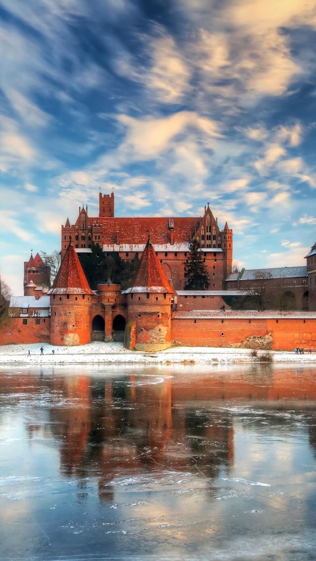 640x1136 Castle in Poland - castle iPhone Wallpaper