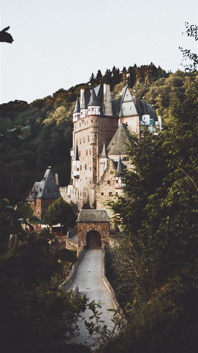 640x1136 Neuschwanstein Castle - germany iPhone Wallpaper