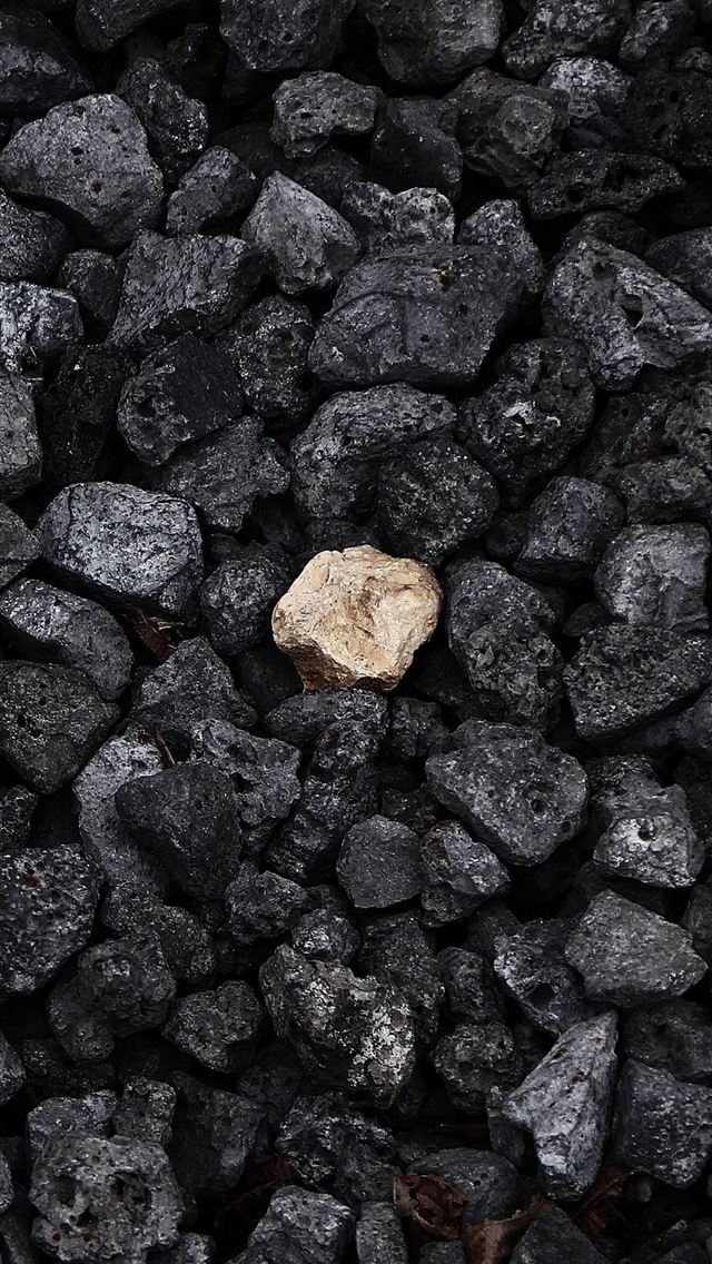 640x1136 Giant's Causeway - 100 most beautiful places to visit iPhone Wallpaper