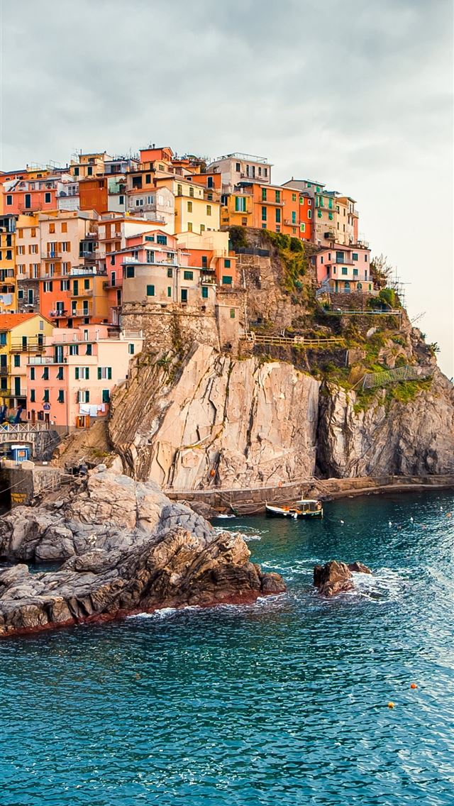 640x1136 Cinque Terre - italy iPhone Wallpaper