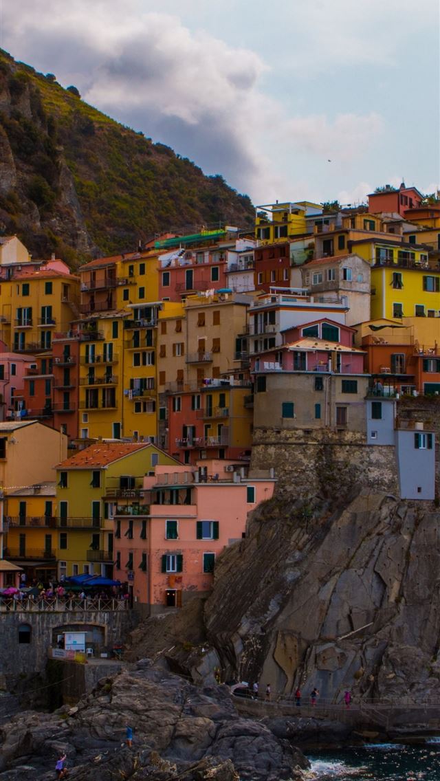 640x1136 Cinque Terre - italy iPhone Wallpaper
