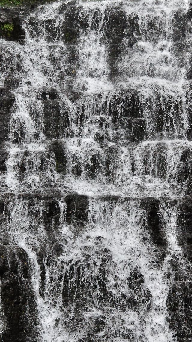 640x1136 Victoria Falls - 100 most beautiful places to visit iPhone Wallpaper