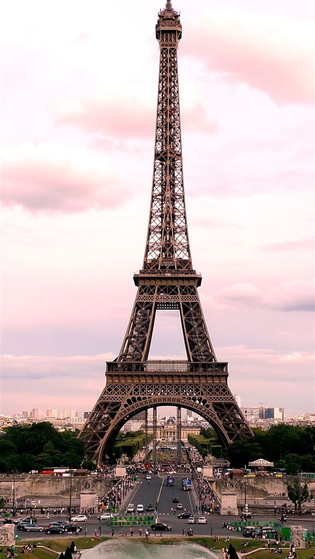 640x1136 Eiffel tower Paris - 100 most beautiful places to visit iPhone Wallpaper