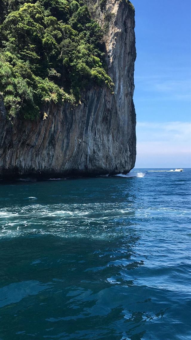 640x1136 Phi Phi Islands - phi phi islands iPhone Wallpaper