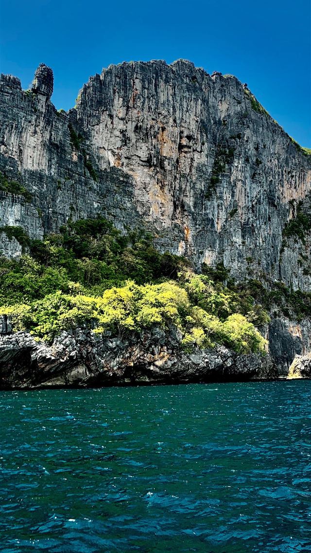 640x1136 Phi Phi Islands - phi phi islands iPhone Wallpaper