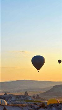 The famous hot air balloons of Cappadocia Turkey t... wallpaper
