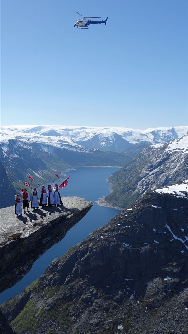 640x1136 Trolltunga - hordaland iPhone Wallpaper