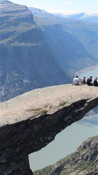 Trolltunga wallpaper