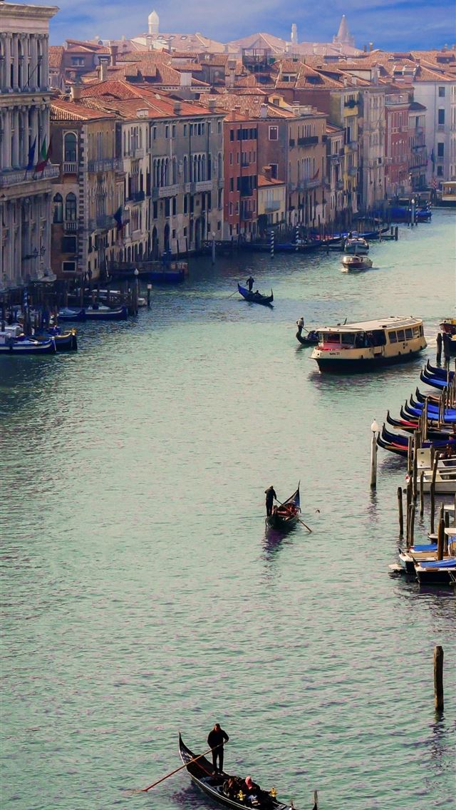 640x1136 47 Venice River on afari - italy iPhone Wallpaper