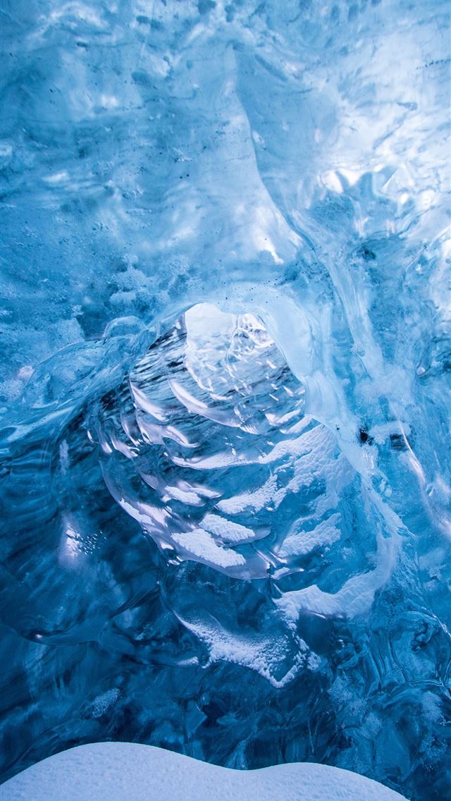 640x1136 Vatnajokull Ice Caves - iceland iPhone Wallpaper