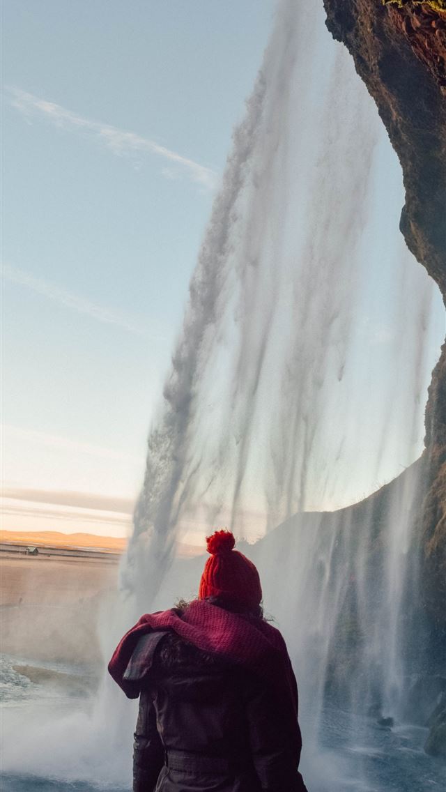 640x1136 Vatnajokull Ice Caves - iceland iPhone Wallpaper