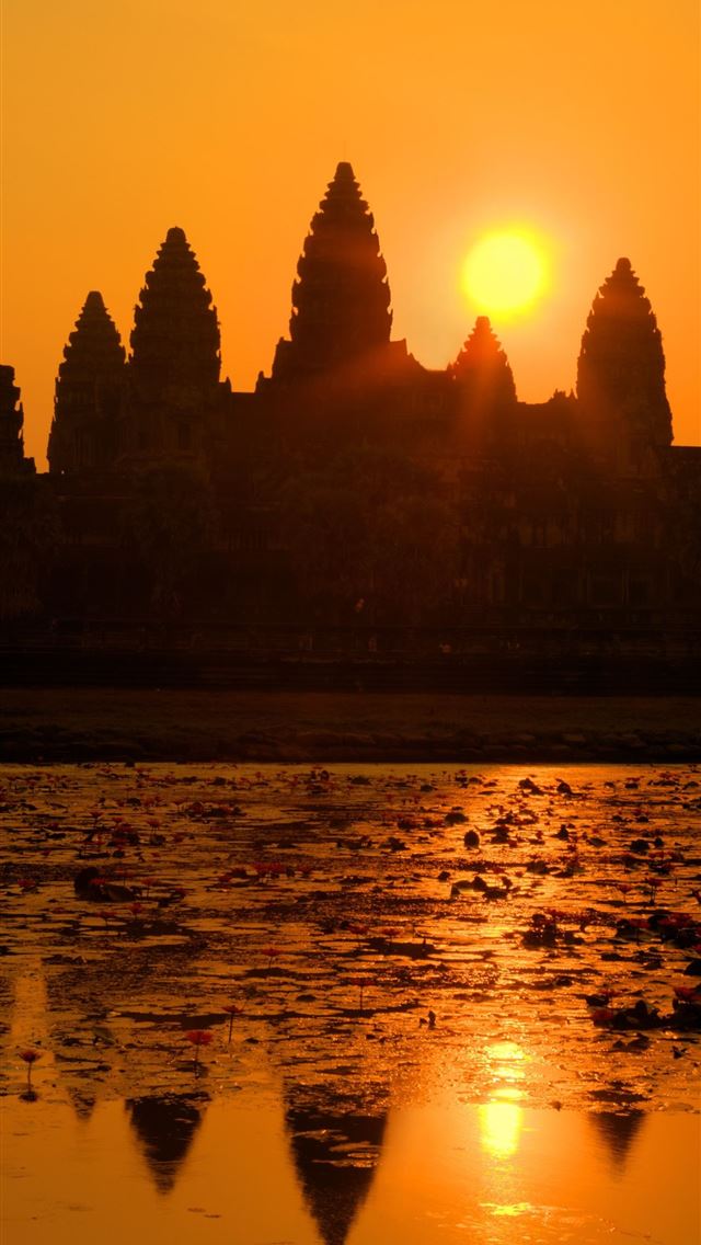 640x1136 Magic sunset at Angkor Wat Cambodia http www manga... - cambodia iPhone Wallpaper