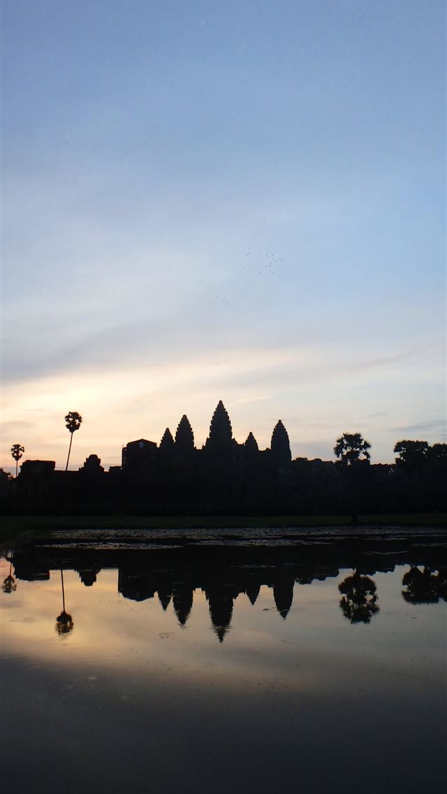 640x1136 Sunrise at Angkor Wat Angkor Wat Cambodia Travel B... - angkor wat iPhone Wallpaper