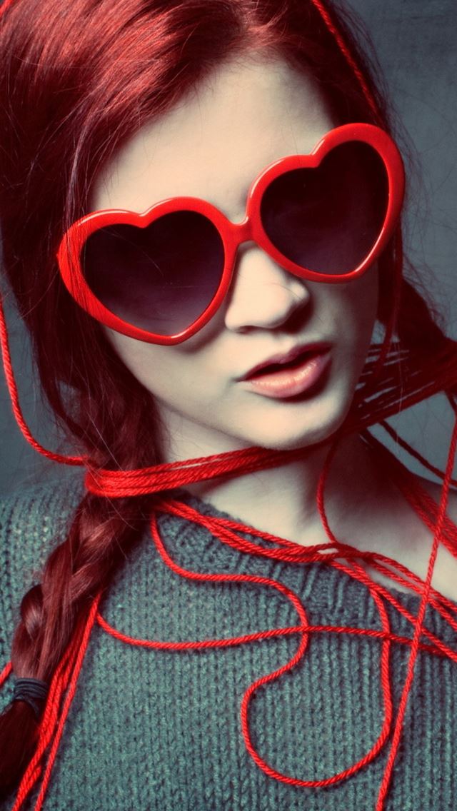 640x1136 Totally in love - glasses iPhone Wallpaper