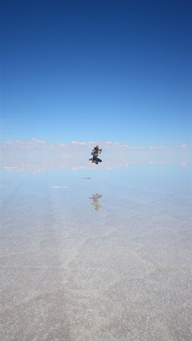 640x1136 Salar de Uyuni – Travis Allen Photography - bolivia iPhone Wallpaper
