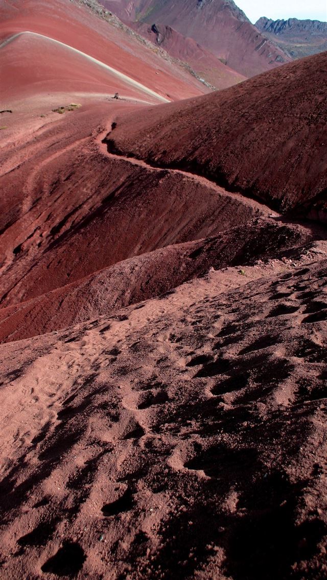 640x1136 Rainbow Mountains of Ausangate – Whole Hearted - china iPhone Wallpaper