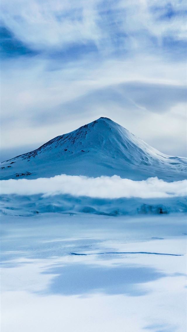 640x1136 Mount Erebus On Antarctica Samsung Galaxy Note 9 8... - 100 most beautiful places to visit iPhone Wallpaper