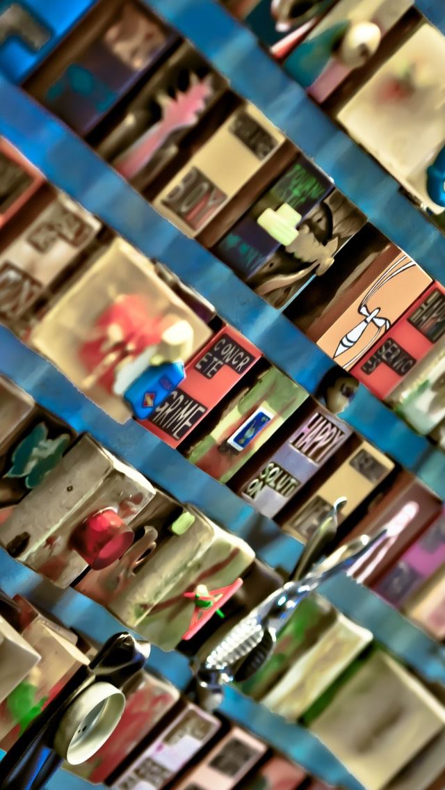 640x1136 Whats That Noise That Always Scares Me - colorful iPhone Wallpaper