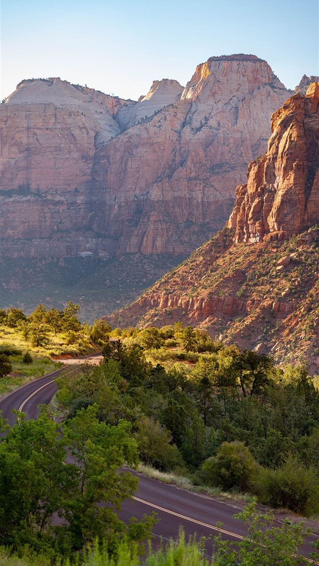 640x1136 empty road near mountain - zion national park iPhone Wallpaper