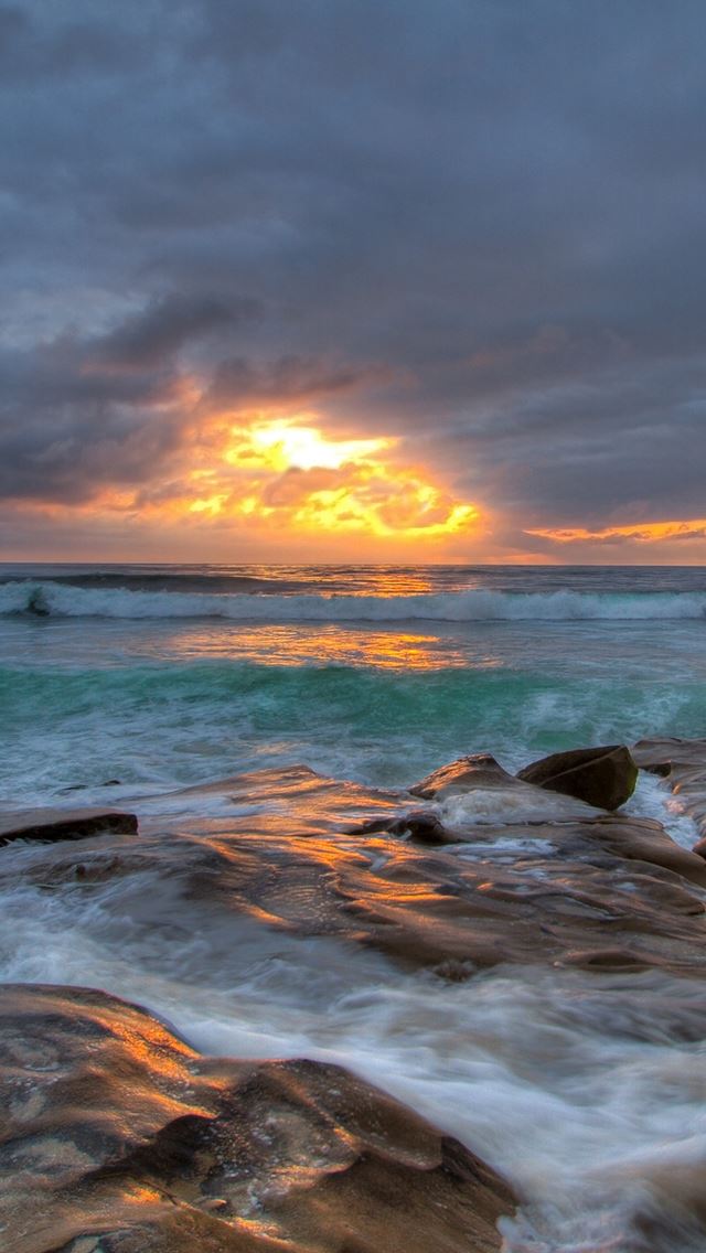 640x1136 Sea Cloudy Sunset - stone iPhone Wallpaper