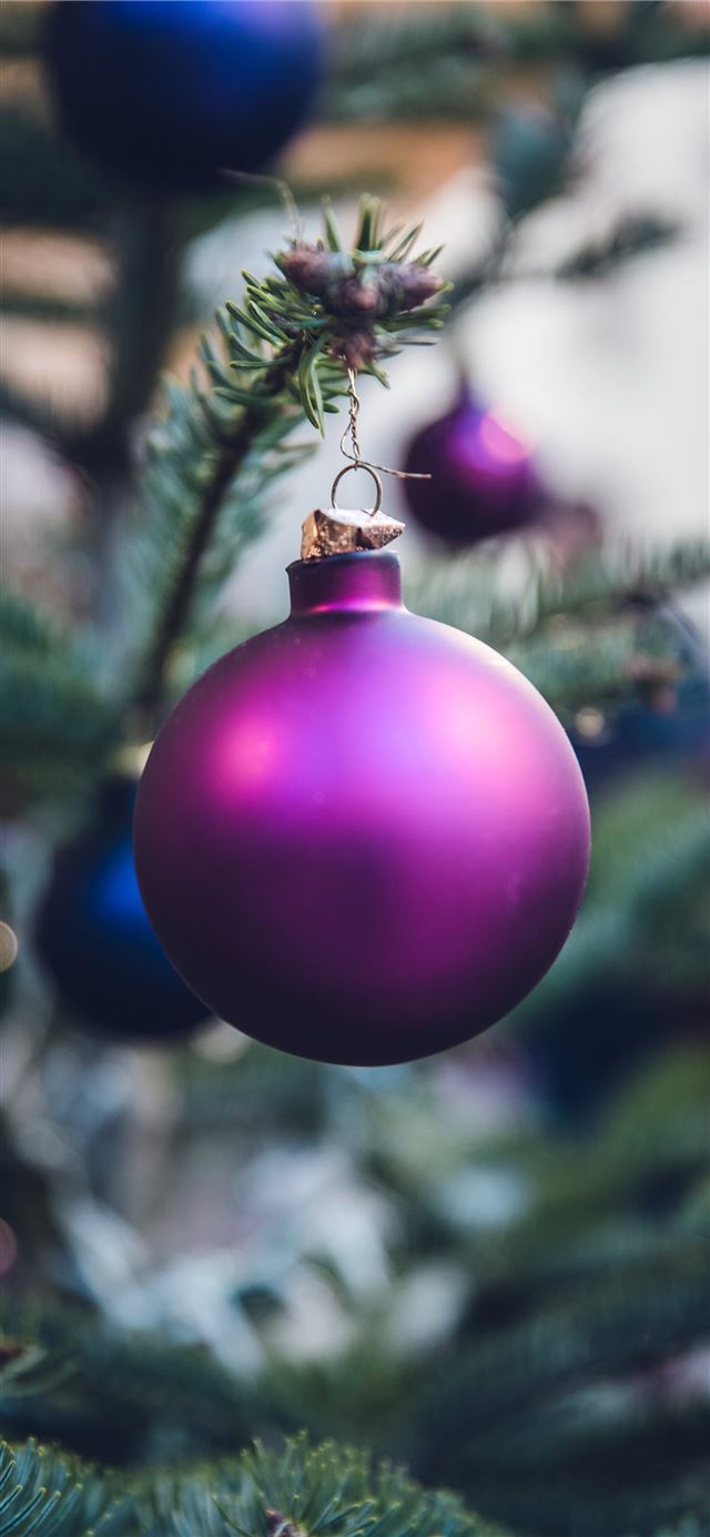 1125x2436 purple Christmas ball hang on Christmas tree - winter iPhone X Wallpaper