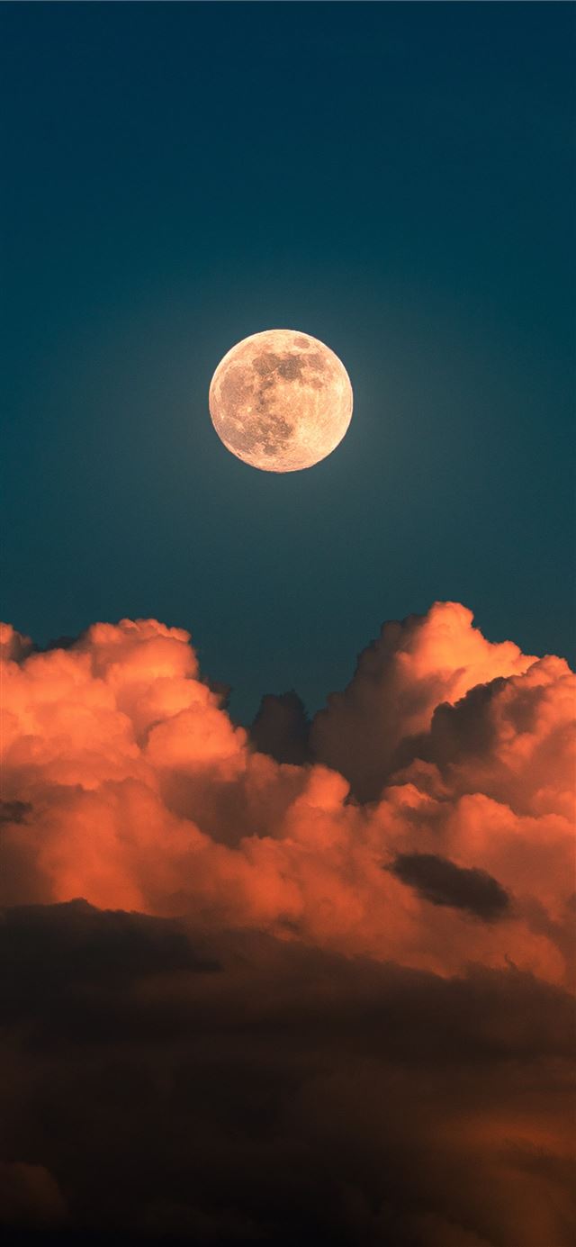1125x2436 full moon in the sky - outer space iPhone X Wallpaper