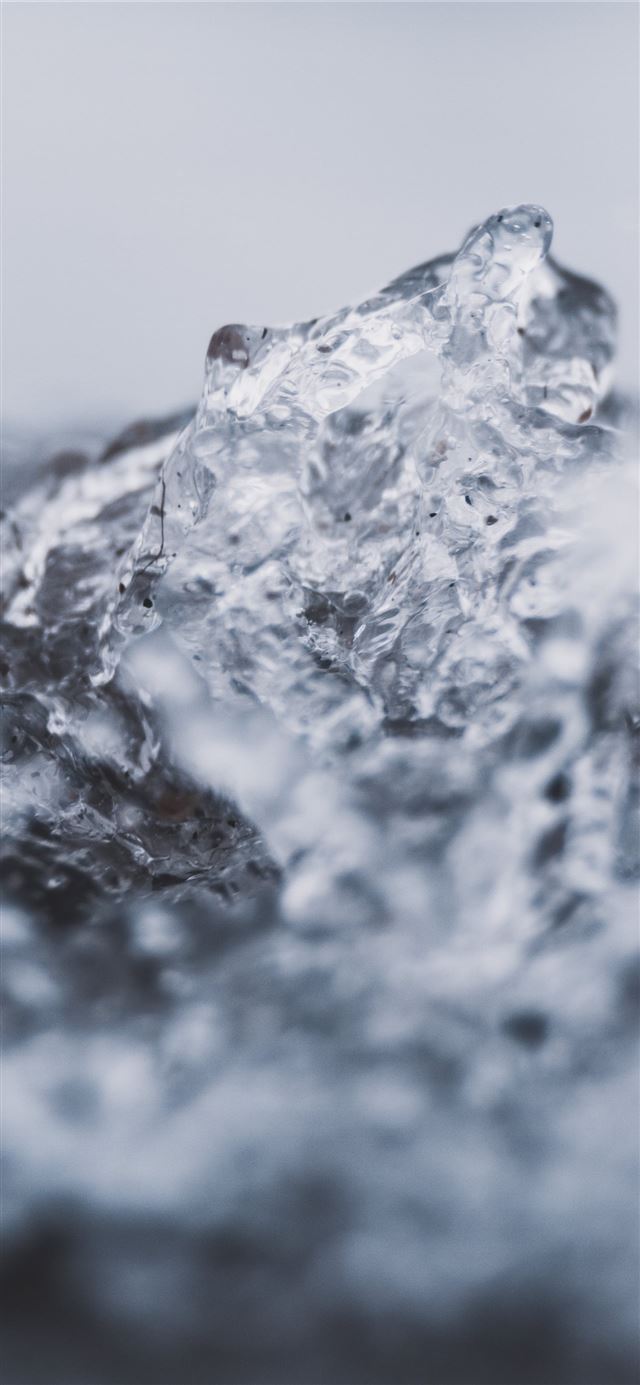 1125x2436 clear ice in macro photography - water iPhone X Wallpaper