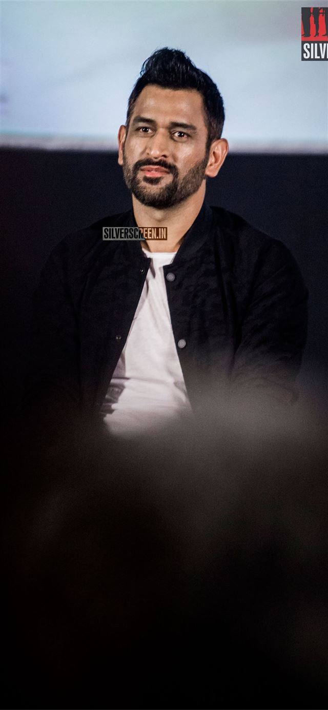 5 Wallpapers In MS Dhoni Wallpapers For iPhone X