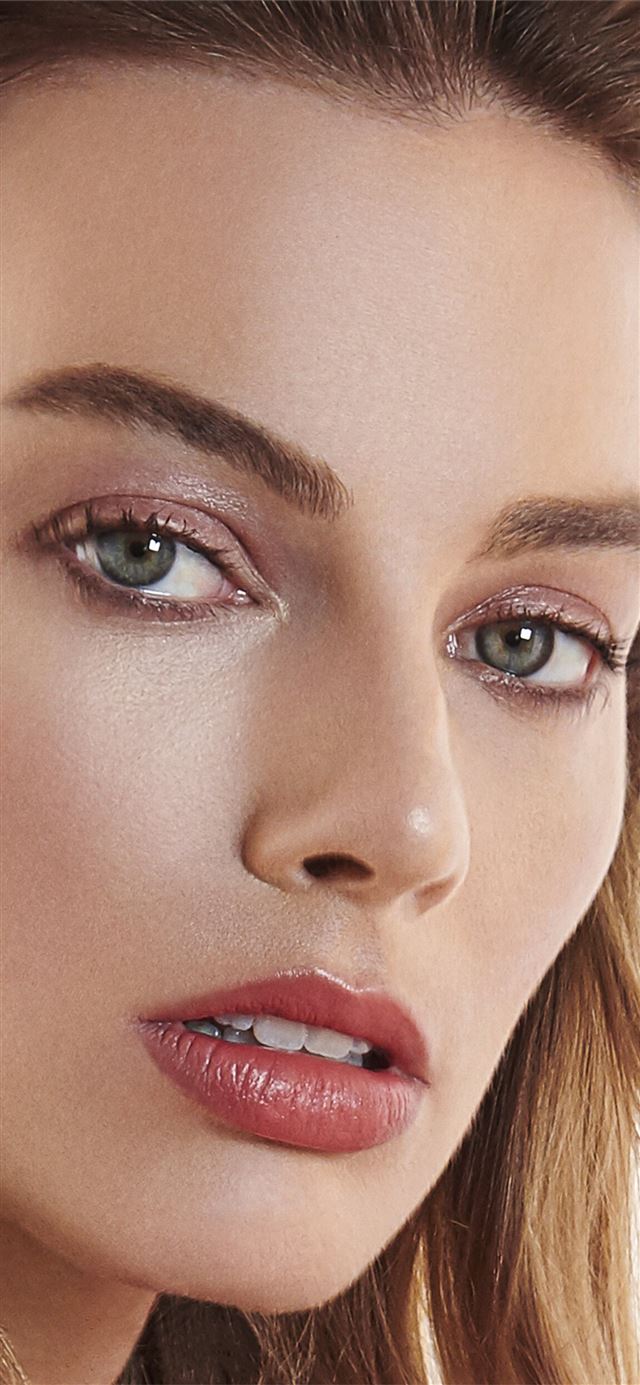 1125x2436 4k margot robbie richard mille 2020 - margot robbie iPhone X Wallpaper