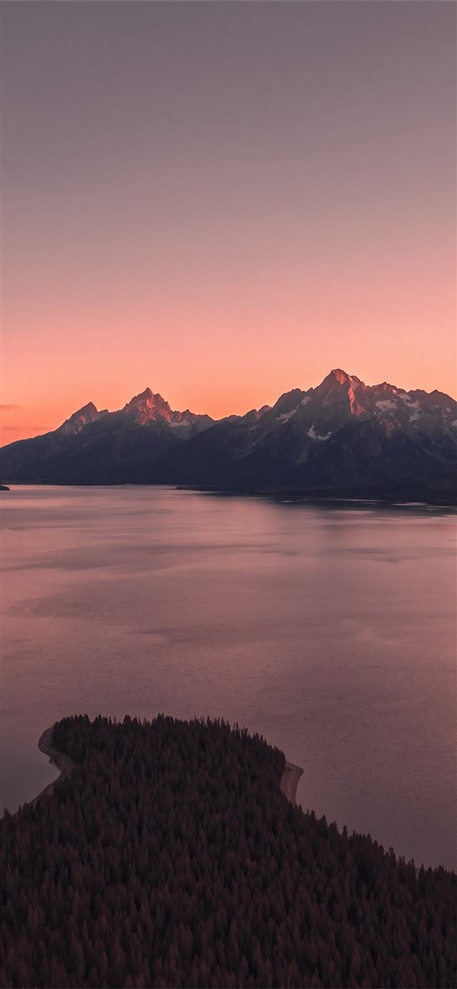 1125x2436 grand tetons body of water 5k - 5k iPhone X Wallpaper