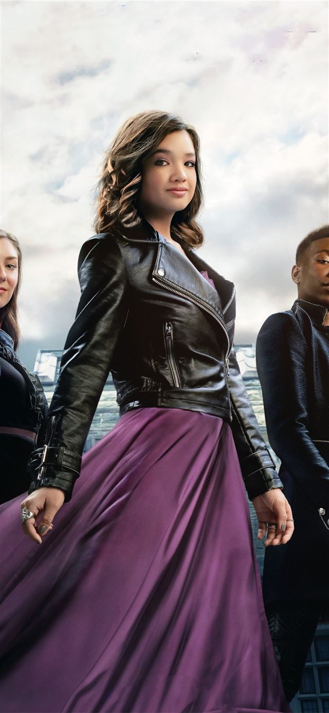 1125x2436 secret society of second born royals 2020 - 2020 movies iPhone X Wallpaper