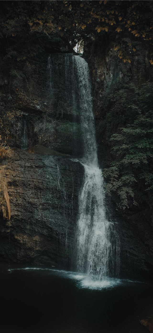 1125x2436 waterfalls at daytime - water iPhone X Wallpaper