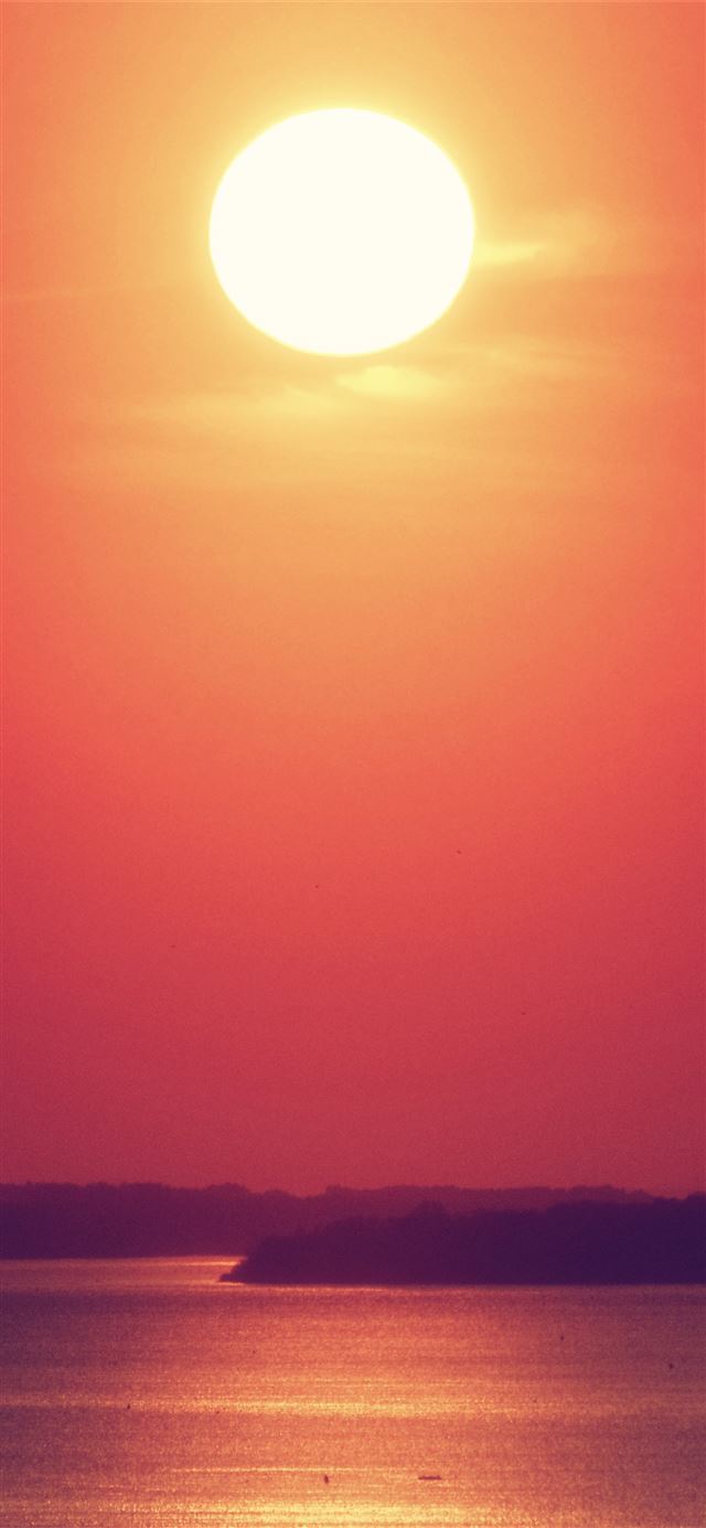 1125x2436 sun colorful nature 5k - sun iPhone X Wallpaper